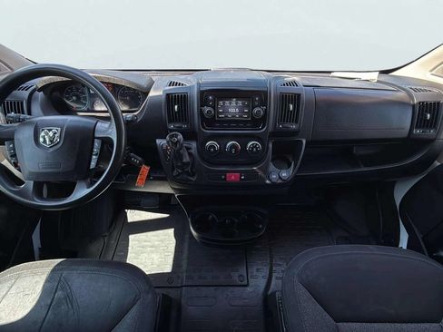 Used 2019 RAM ProMaster 2500 w/ Interior Convenience Group FWD image 9