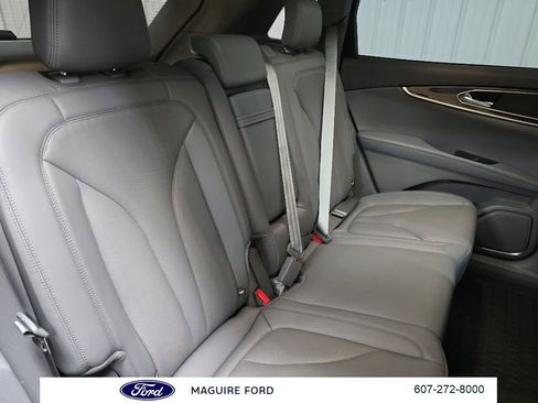 Used 2022 Lincoln Nautilus Reserve AWD/4WD image 20