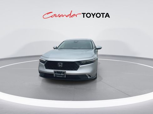 Used 2024 Honda Accord EX image 3