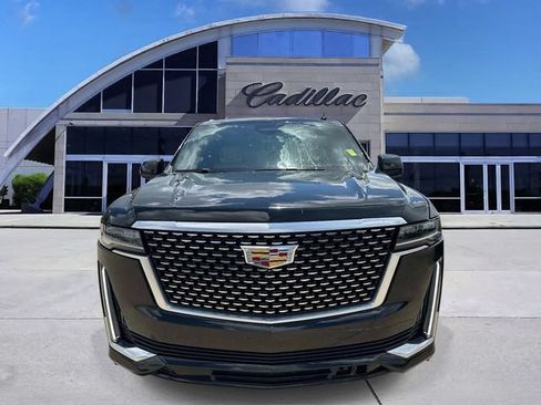 Used 2023 Cadillac Escalade Premium Luxury w/ Performance Package AWD/4WD image 2