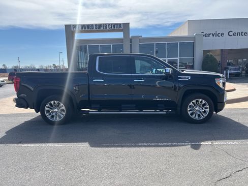 Used 2022 GMC Sierra 1500 Denali w/ Driver Alert Package II image 4