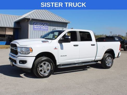 Used 2025 RAM 2500 Big Horn AWD/4WD image 5