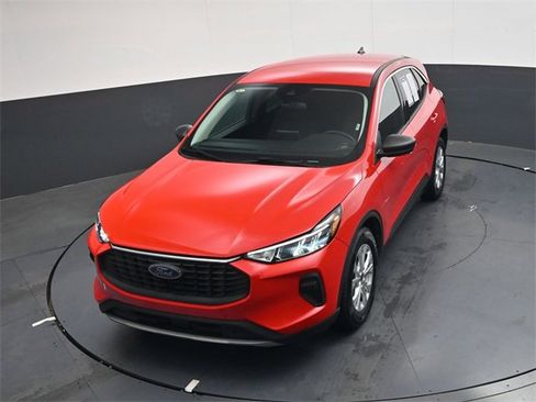 Used 2024 Ford Escape Active w/ Cold Weather Package image 21