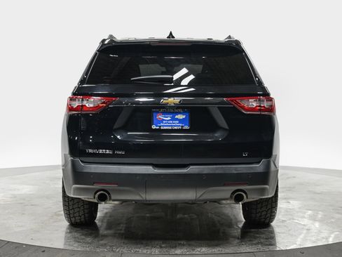 Used 2020 Chevrolet Traverse LT w/ LT Premium Package image 5