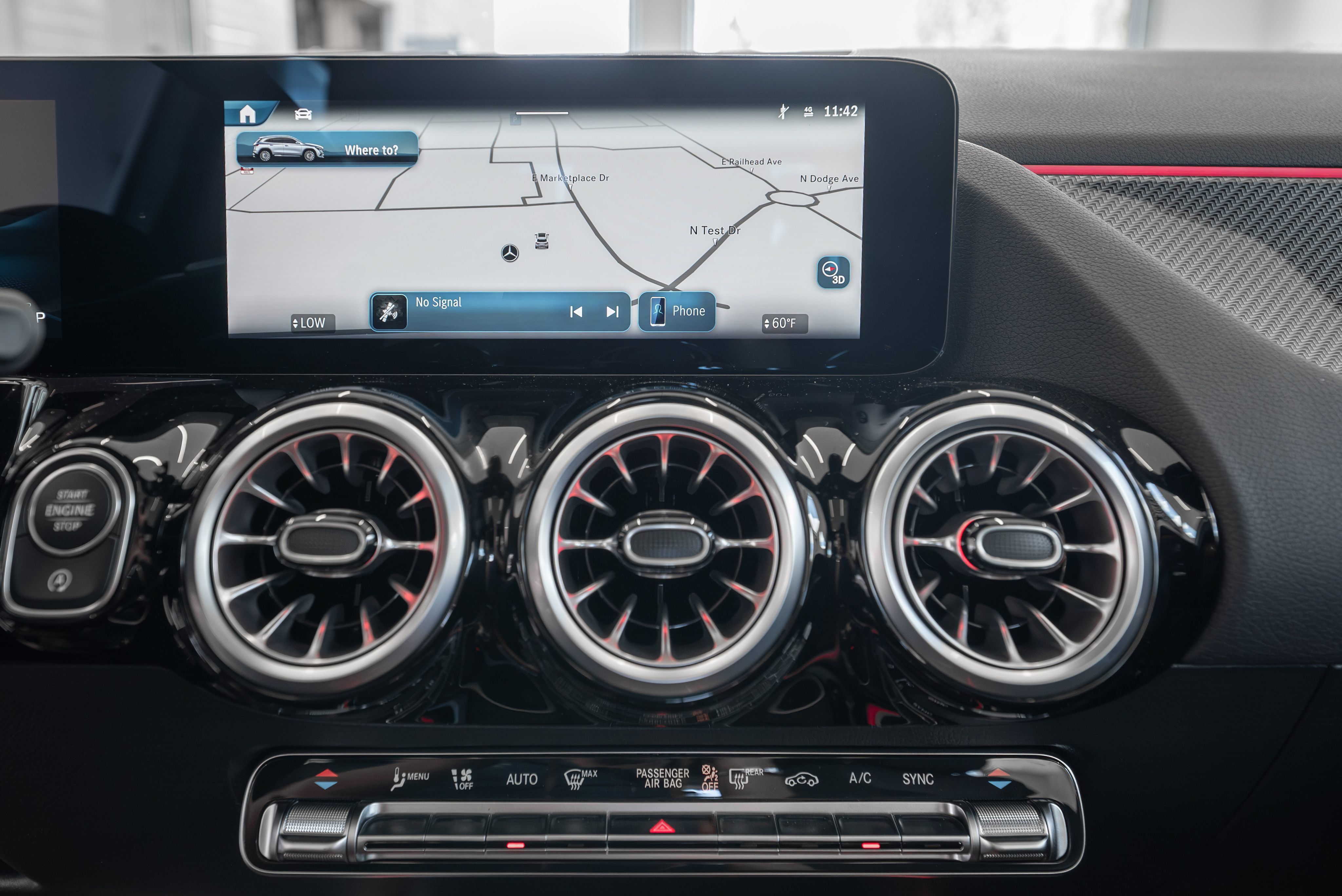 Used 2025 Mercedes-Benz GLA 35 AMG 4MATIC image 20