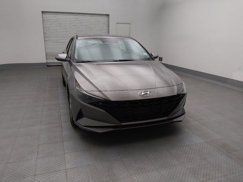 Used 2023 Hyundai Elantra SE image 14