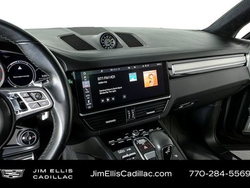 Used 2021 Porsche Cayenne Turbo S w/ Premium Package Plus image 14