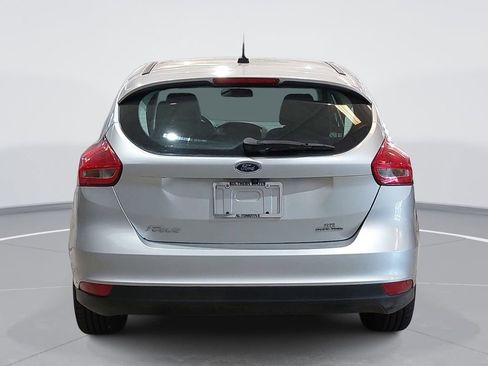 Used 2016 Ford Focus SE FWD image 6