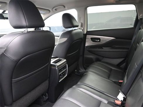Used 2017 Nissan Murano SL w/ Cargo Package image 10