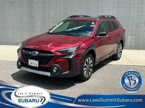 Certified 2025 Subaru Outback Limited AWD/4WD image 1