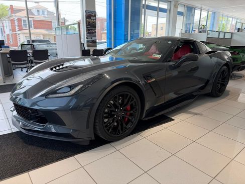 Used 2019 Chevrolet Corvette Z06 RWD image 5