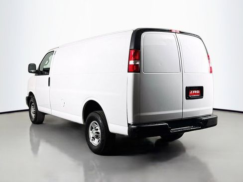 Used 2021 Chevrolet Express 2500 w/ Driver Convenience Package image 3