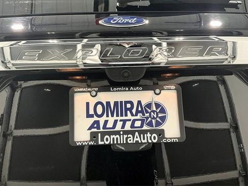 Used 2023 Ford Explorer XLT image 24