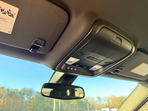 Used 2023 Chevrolet Blazer RS w/ Enhanced Convenience Package image 25