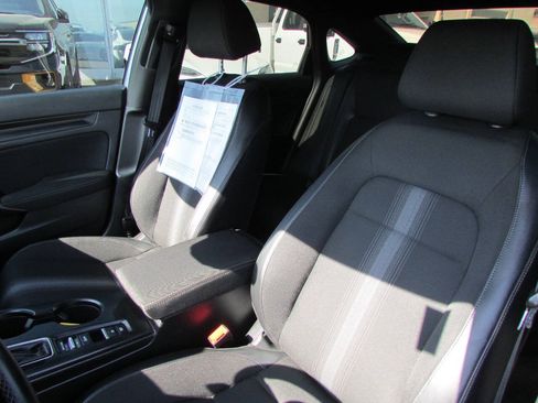 Used 2023 Honda Civic Sport image 12
