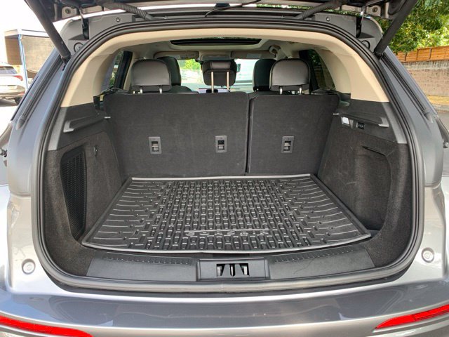 Certified 2025 Lincoln Corsair Reserve w/ Jet Appearance Package AWD/4WD image 6