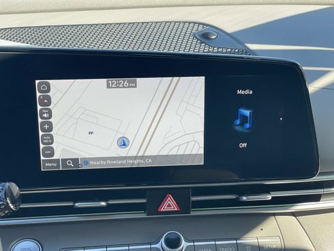 Certified 2024 Hyundai Elantra Blue image 13