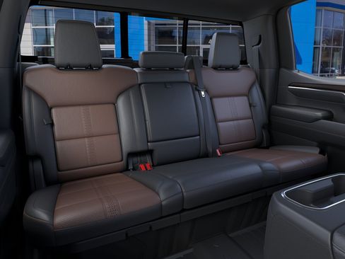 New 2026 Chevrolet Silverado 1500 High Country AWD/4WD image 19