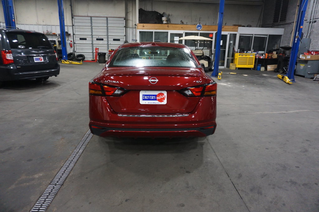 Used 2023 Nissan Altima 2.5 SV FWD image 21