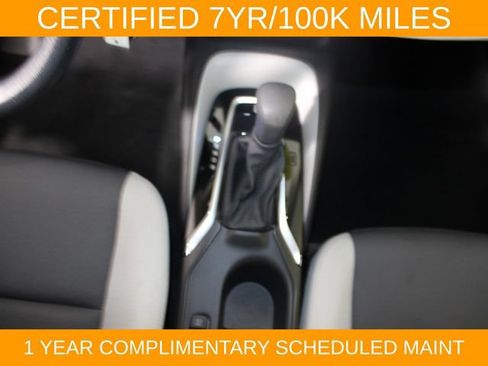 Used 2025 Toyota Corolla LE FWD image 24