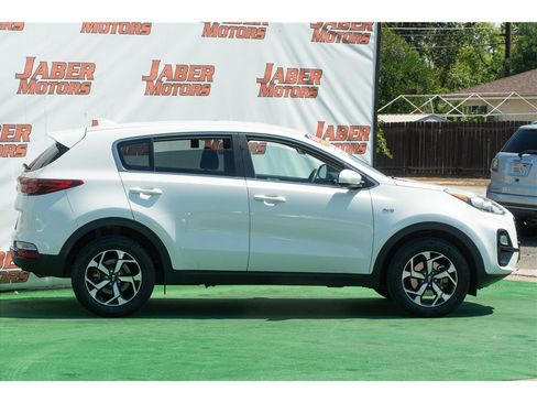 Used 2021 Kia Sportage LX AWD/4WD image 41
