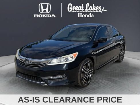 Used 2017 Honda Accord Sport image 2