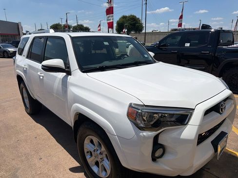 Used 2016 Toyota 4Runner SR5 Premium RWD image 4
