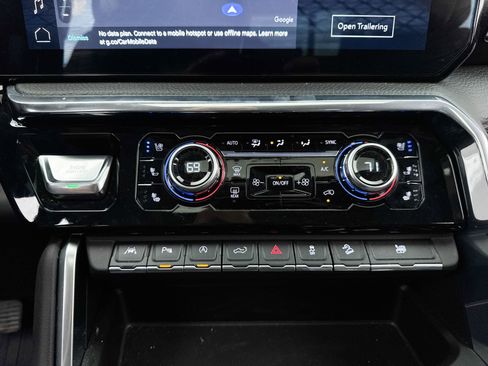 Used 2024 GMC Sierra 1500 Denali w/ Technology Package AWD/4WD image 26