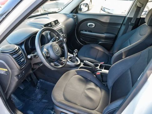 Used 2019 Kia Soul image 18
