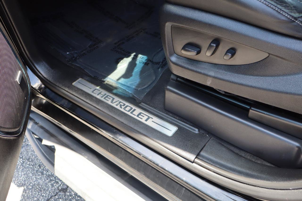 Used 2019 Chevrolet Suburban LT AWD/4WD image 27