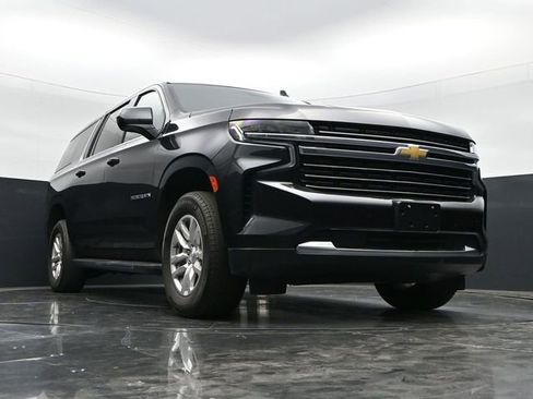 Used 2024 Chevrolet Suburban LT AWD/4WD image 37