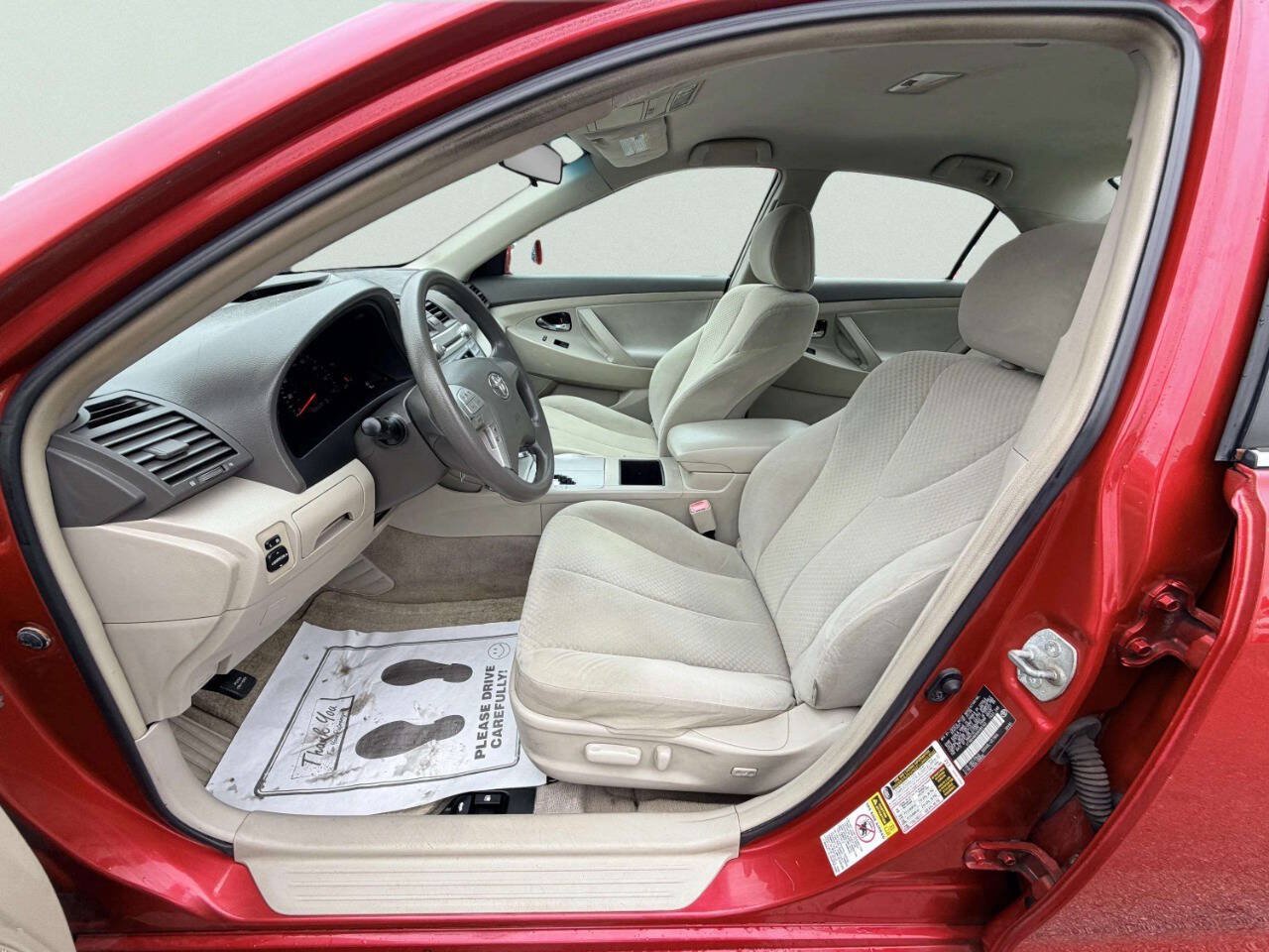 Used 2009 Toyota Camry LE FWD image 14