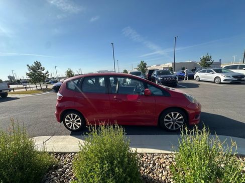 Used 2013 Honda Fit Sport image 3