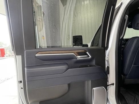 Used 2025 Chevrolet Silverado 3500 High Country w/ High Country Premium Package image 46