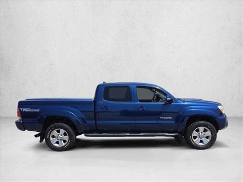 Used 2015 Toyota Tacoma PreRunner w/ TRD Sport Package RWD image 4