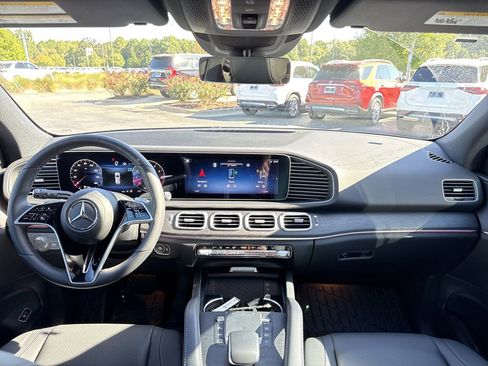 Certified 2025 Mercedes-Benz GLE 350 4MATIC image 19