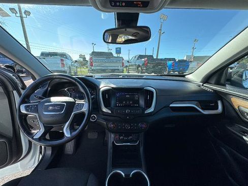 Used 2021 GMC Terrain SLE w/ Driver Convenience Package image 15