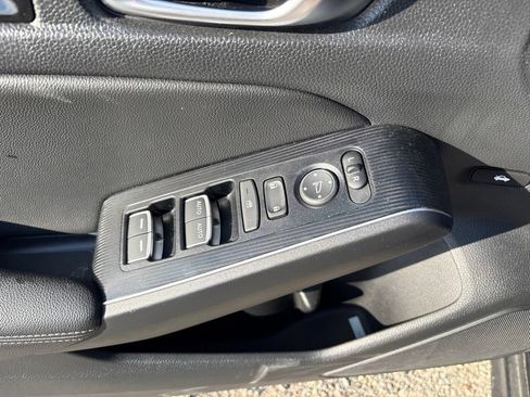 Used 2024 Honda Civic Touring image 16