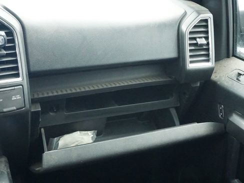 Used 2016 Ford F150 XLT w/ Equipment Group 302A Luxury image 22