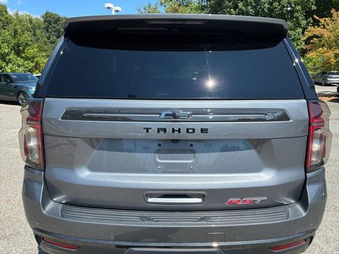Used 2022 Chevrolet Tahoe RST w/ Luxury Package AWD/4WD image 14