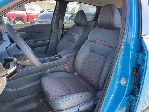 New 2026 Nissan Kicks SR w/ Cold Weather Package image 17