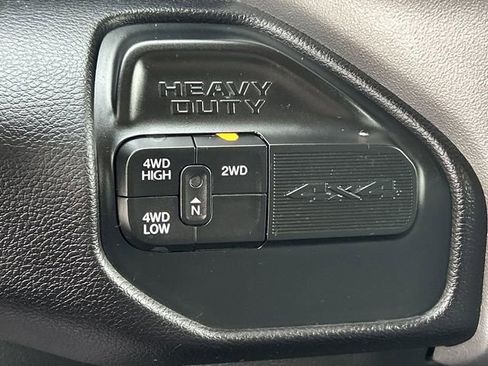 Used 2024 RAM 3500 Big Horn image 29