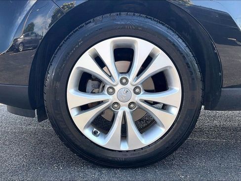 Used 2016 Kia Soul + FWD image 9
