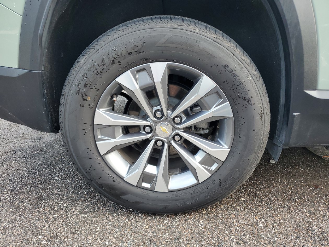 Used 2026 Chevrolet Equinox LT AWD/4WD image 5