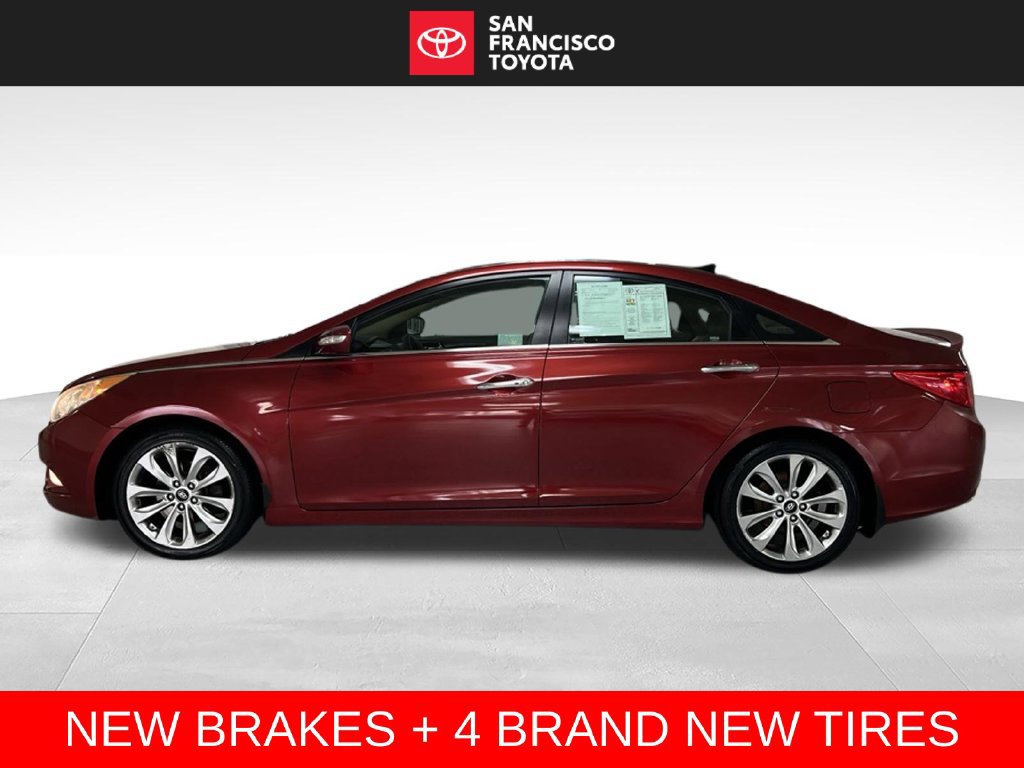 Used 2012 Hyundai Sonata Limited w/ Navigation Pkg FWD image 2