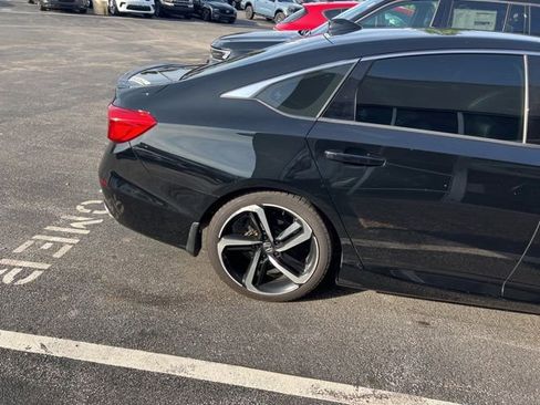 Used 2020 Honda Accord Sport image 11