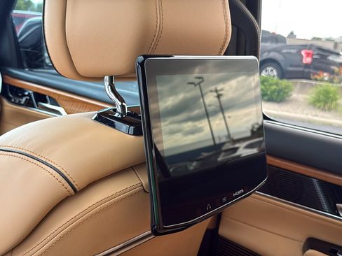 Used 2023 Jeep Grand Wagoneer L Series III w/ Rear Seat Video Group 1 AWD/4WD image 31