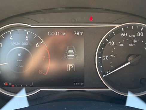 New 2025 Nissan Versa SV w/ Trunk Package image 29