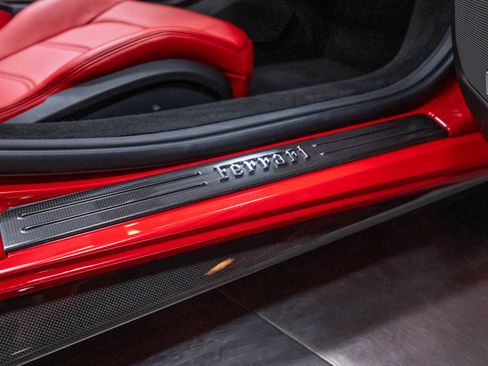 Used 2018 Ferrari 488 Spider RWD image 35
