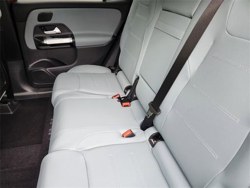 New 2026 Mercedes-Benz GLB 250 4MATIC image 12